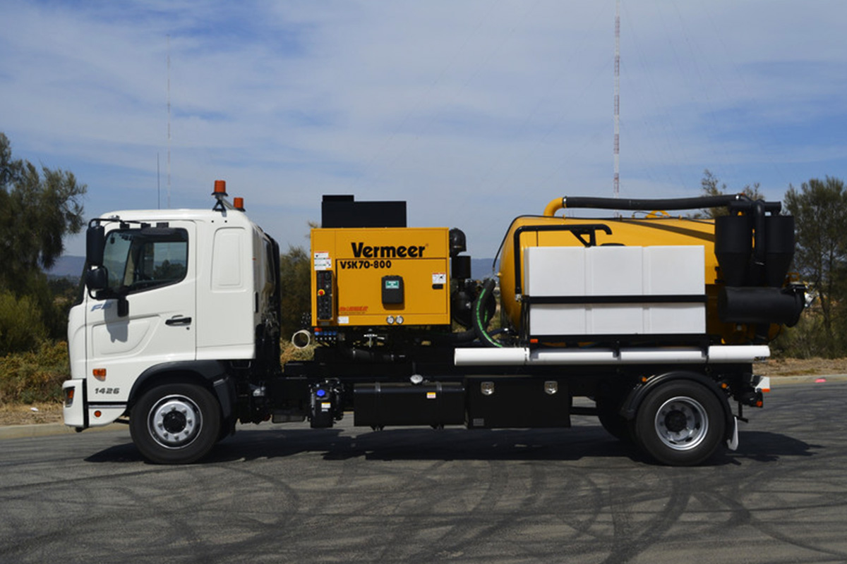 VSK70-800 Vacuum Excavator and Hino Truck drive-away package