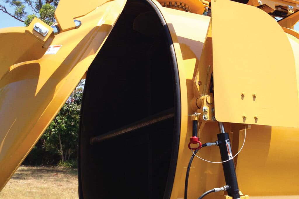 VX70-1200 Vacuum Excavator truck mounted, rear door