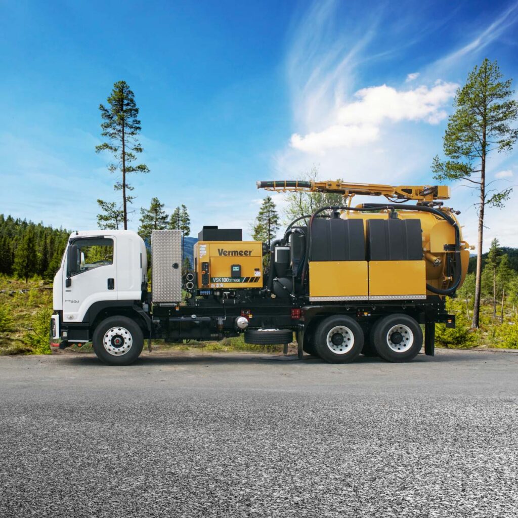 VSK100-1600 Vacuum Excavator on Isuzu Truck Drive-away Package