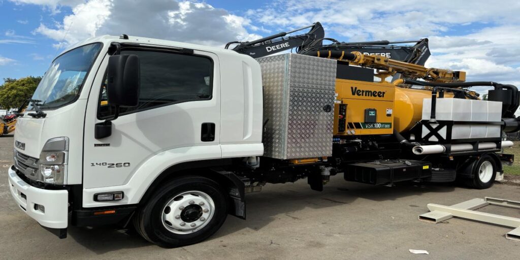 VSK100-800 Vacuum Excavator on Isuzu FSR 140-240 Auto LWB 4x2 Truck