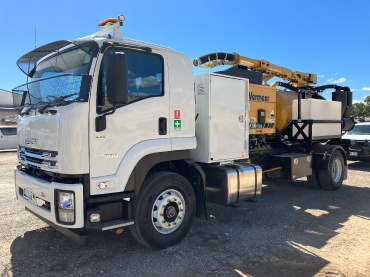 VSK100XT-800 Vacuum Excavator on Isuzu Truck Drive-away Package